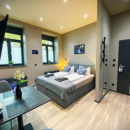 Liro Stadt Apartments เครเฟลด์ ภายนอก รูปภาพ