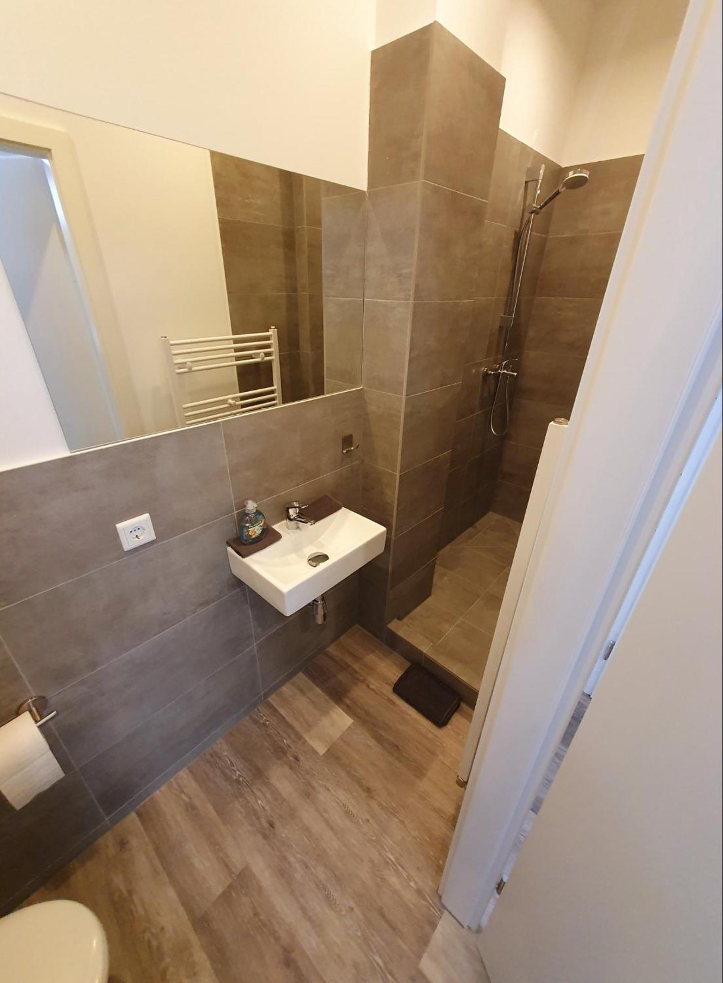 Liro Stadt Apartments เครเฟลด์ ภายนอก รูปภาพ